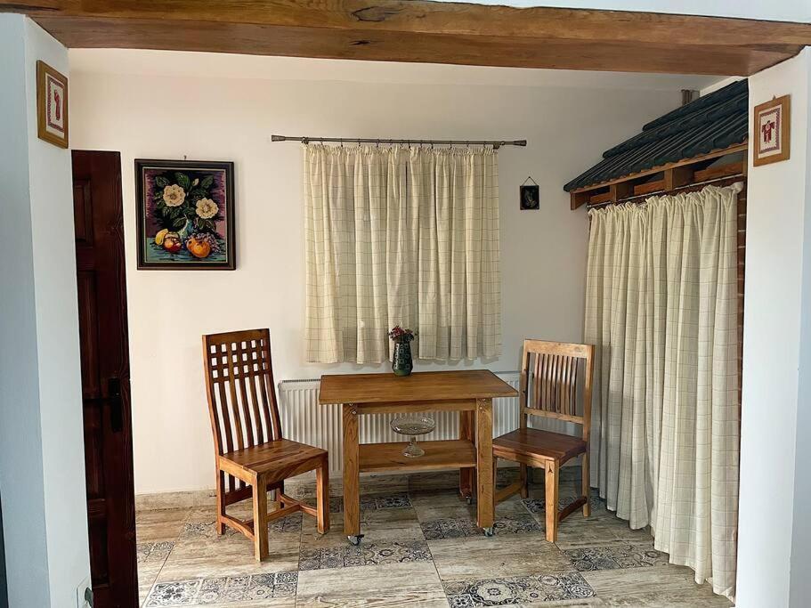 Отель Casa La Doi Nuci Bradet  Экстерьер фото