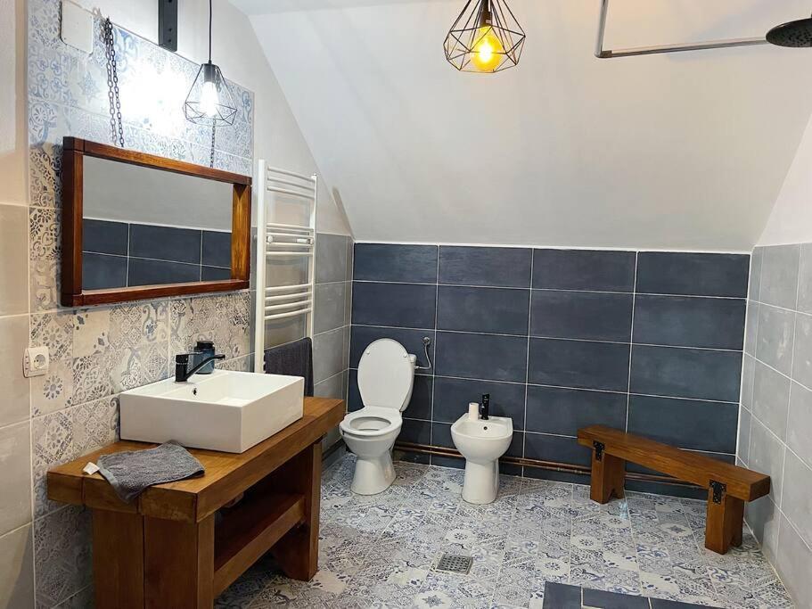 Отель Casa La Doi Nuci Bradet  Экстерьер фото