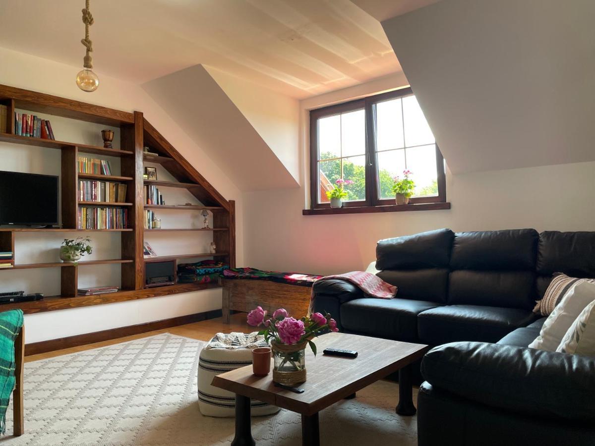 Отель Casa La Doi Nuci Bradet  Экстерьер фото